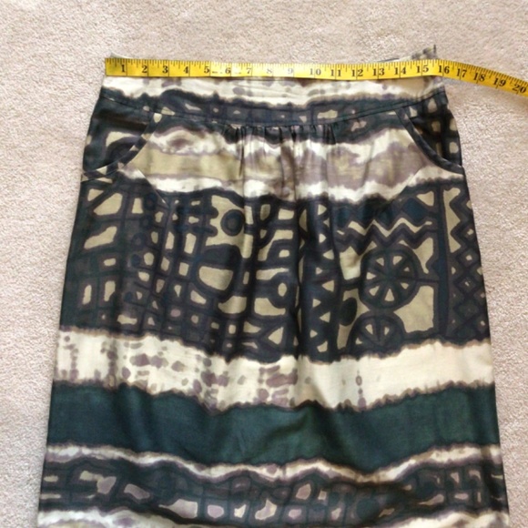 Caramel Knee Length Geometric Print Skirt Size 6 - Picture 3 of 8